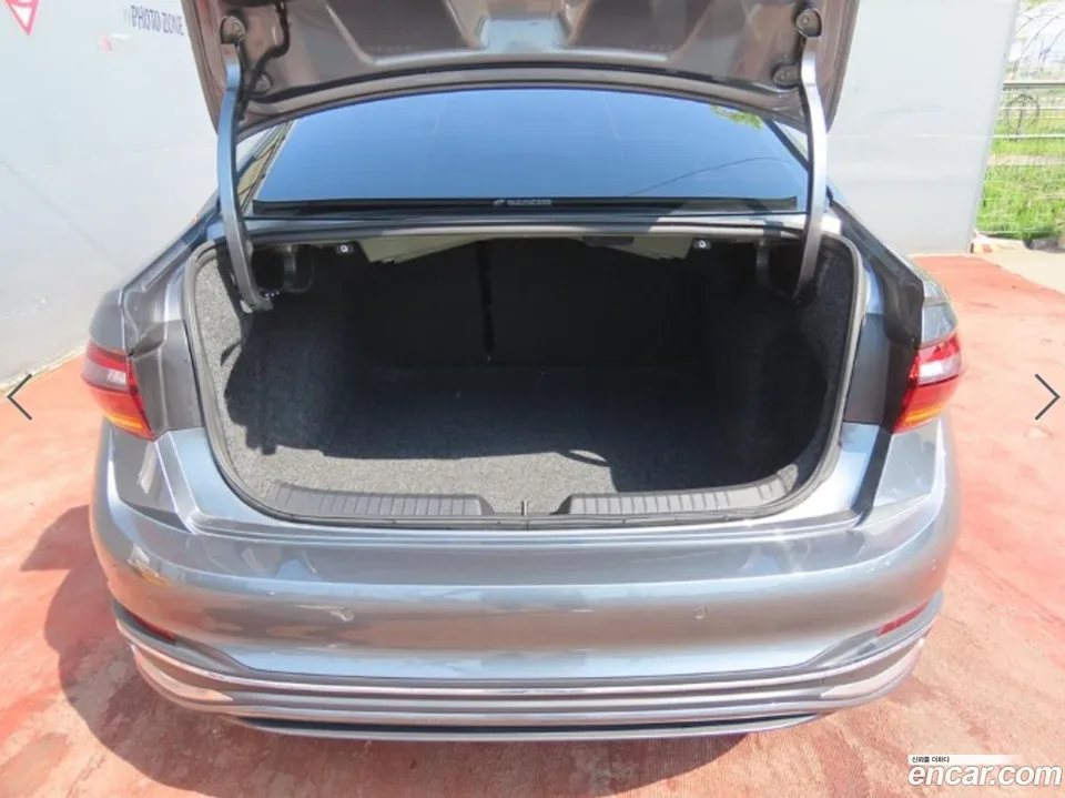 Volkswagen Jetta 1.5 TSI 2023 — thumbnail 2