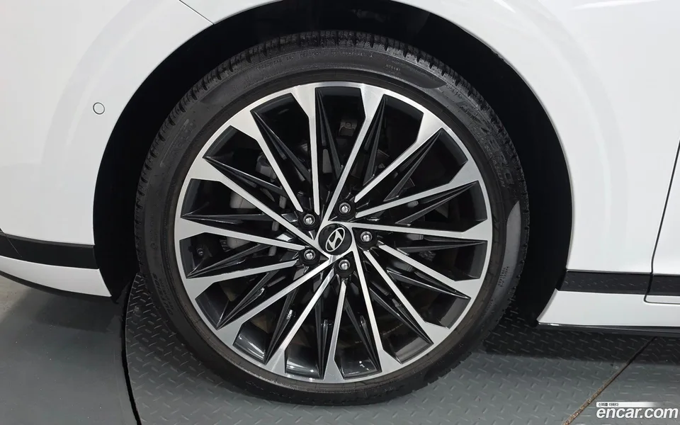 Hyundai Grandeur 3.5 4WD 2025 — thumbnail 2