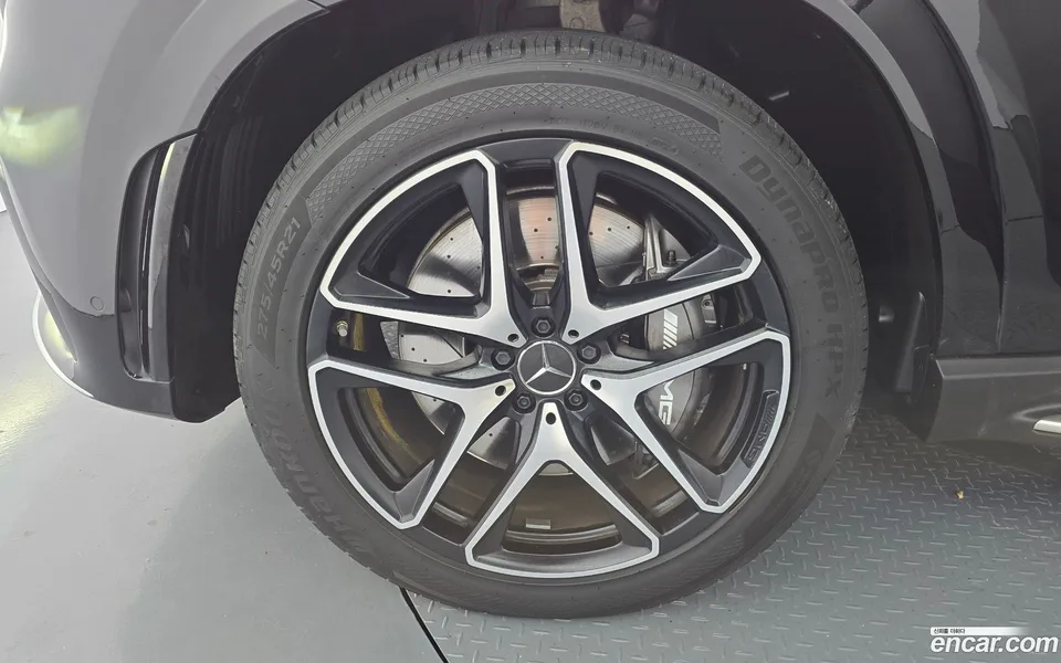 Mercedes-Benz GLE-Class AMG GLE53 4MATIC+ 2023 — thumbnail 2