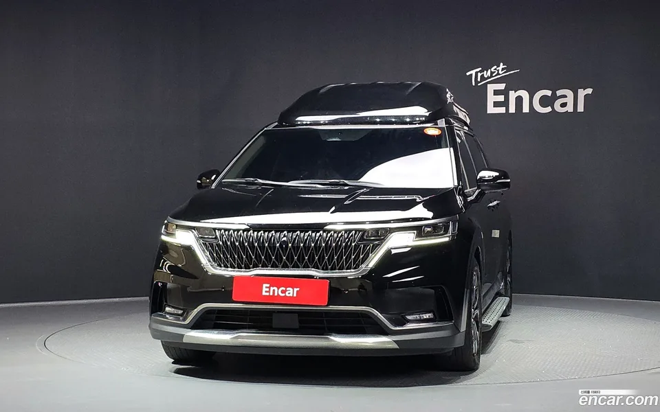 Kia Carnival 9 () 2022 — thumbnail 3