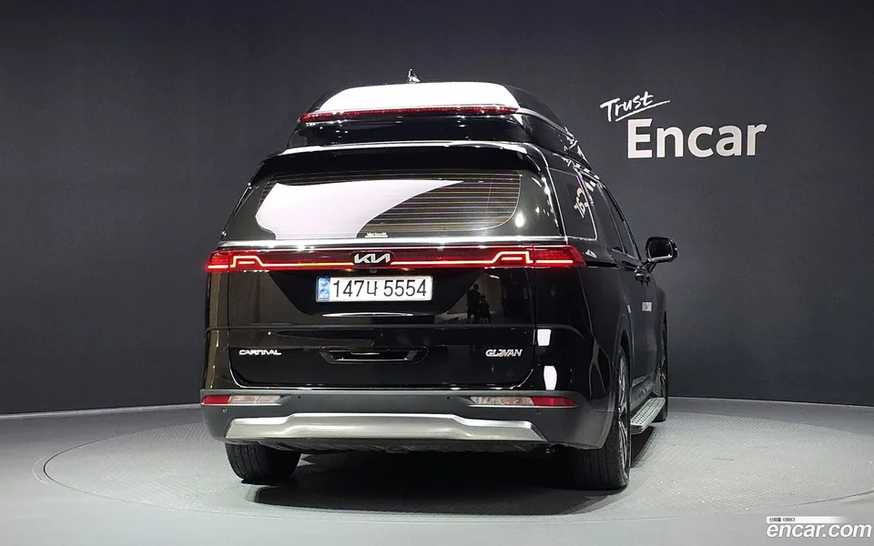 Kia Carnival 9 () 2022 — thumbnail 4