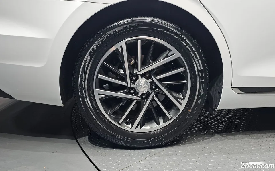 Hyundai Grandeur IG 3.0 LPi () 2022 — thumbnail 5