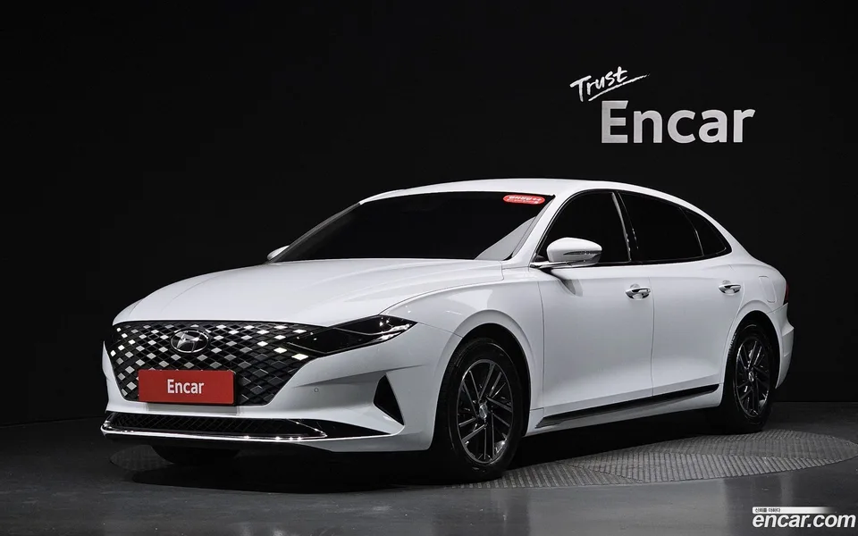Hyundai Grandeur IG 3.0 LPi () 2022 — photo 1, buy with delivery to Moscow