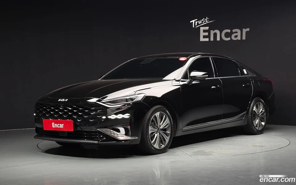 Kia K8 Hybrid 2022 — photo 1, buy with delivery to Moscow