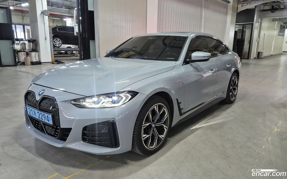 BMW i4 eDrive40 M 2022 — photo 1, buy with delivery to Moscow