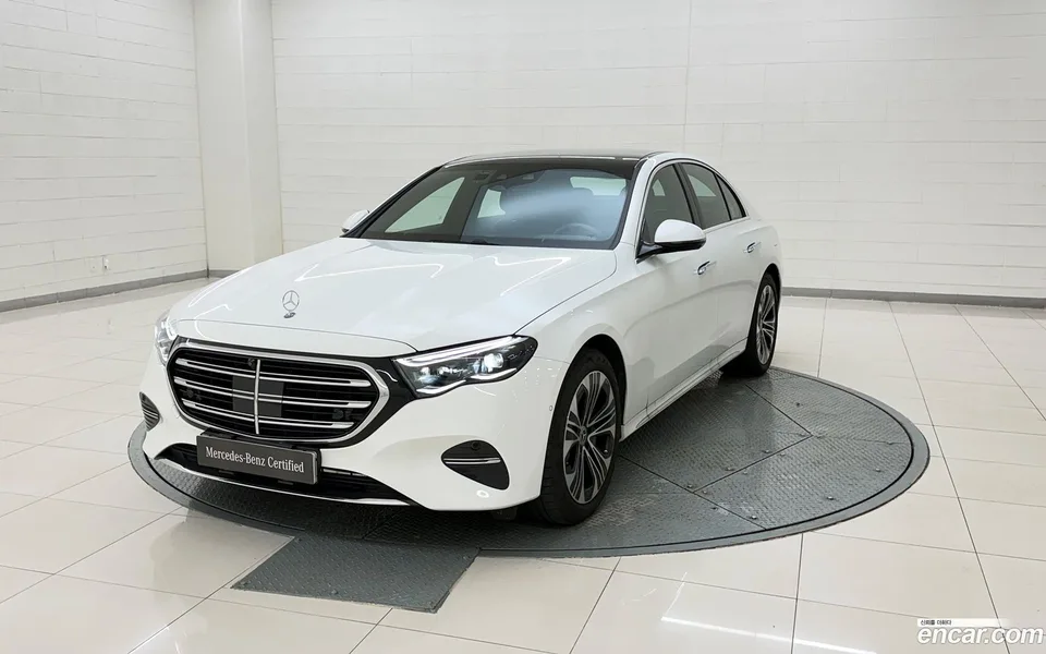 Mercedes-Benz E-Class E350e 4MATIC 2025 — фото 1, купить с доставкой в Москву