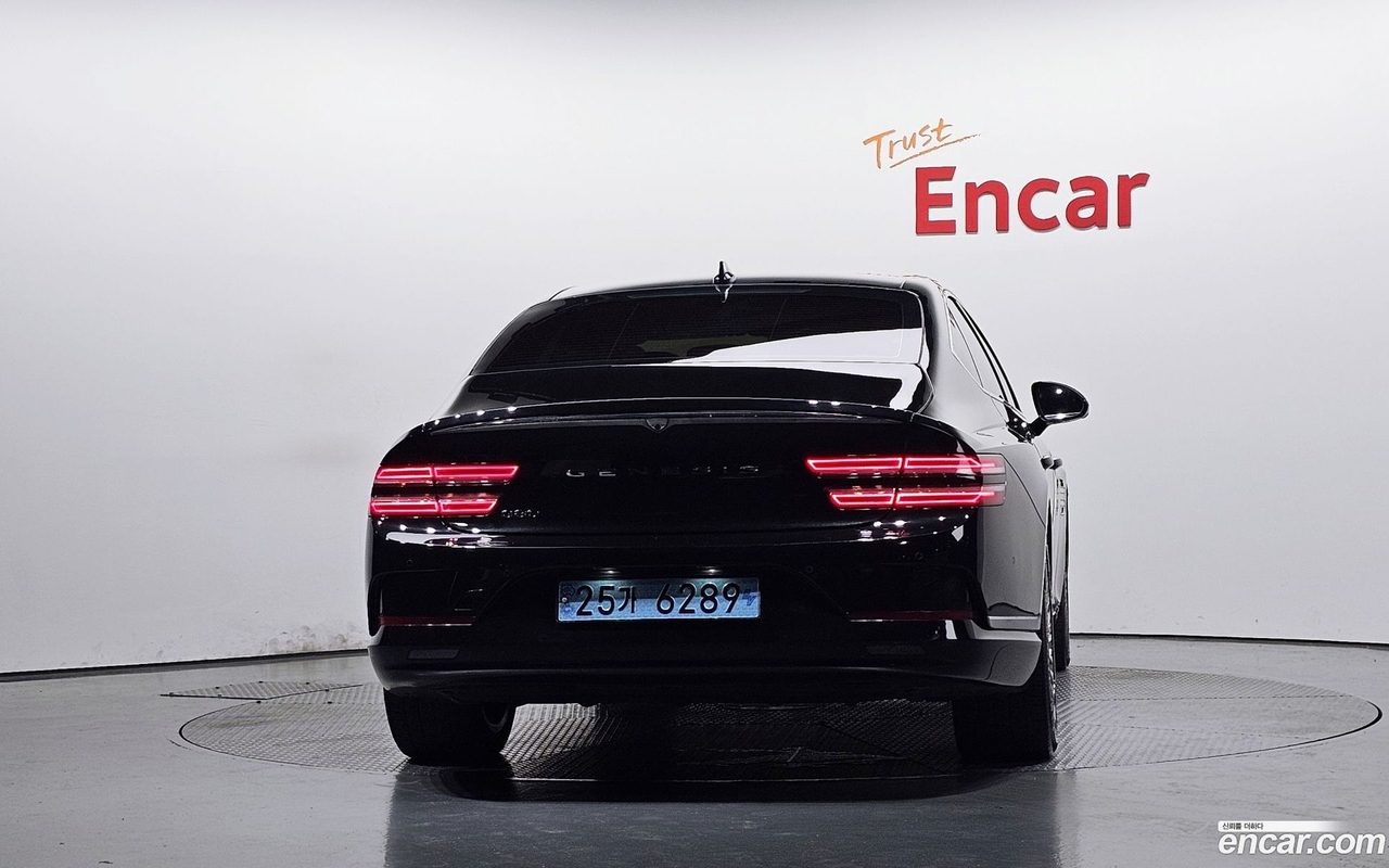 Genesis Electrified G80 2022 — 4