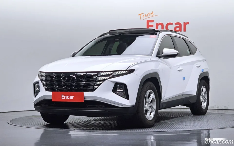 Hyundai Tucson 2.0 2WD 2022 — photo 1, buy with delivery to Moscow