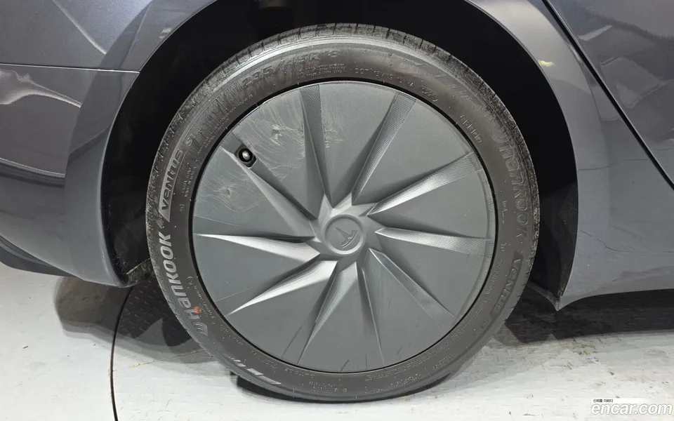 Tesla Model 3 RWD 2026 — thumbnail 2