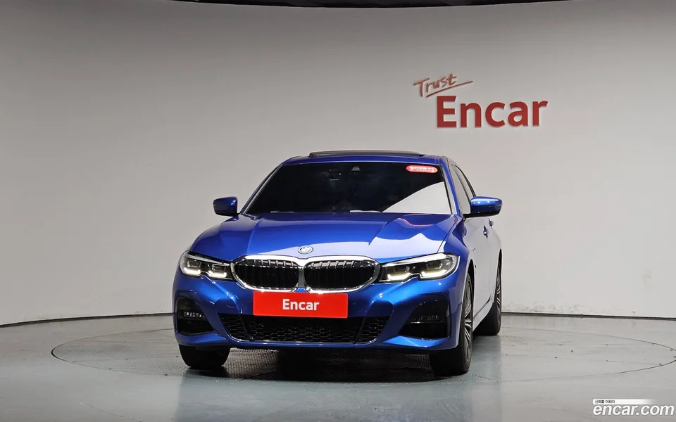 BMW 3 Series 320e M 2022 — thumbnail 3