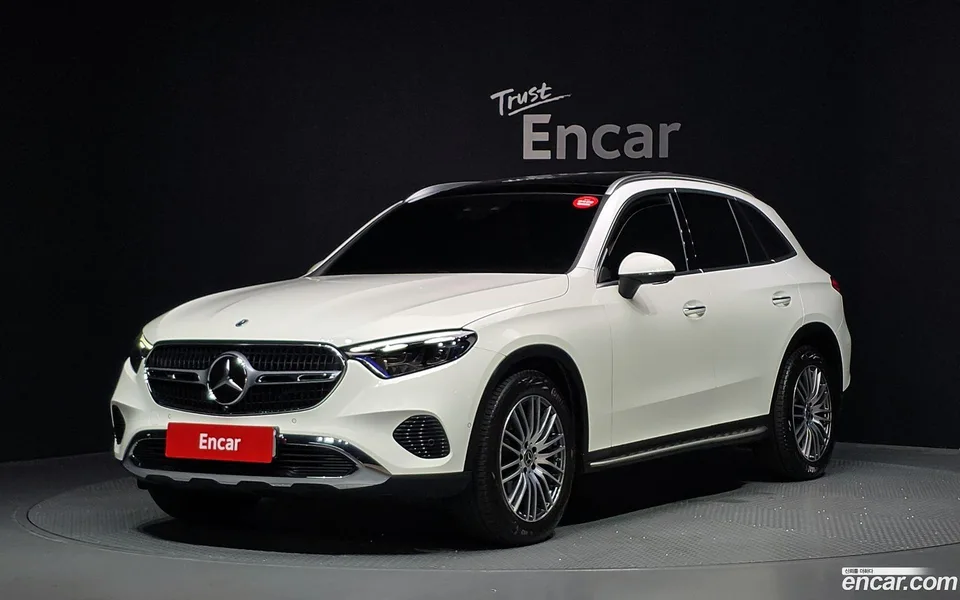 Mercedes-Benz GLC-Class GLC300 4MATIC 2025 — photo 1, buy with delivery to Moscow