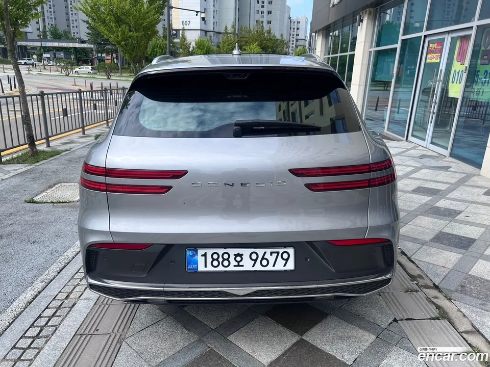Genesis GV70 2.5T 2WD 2026 — thumbnail 4