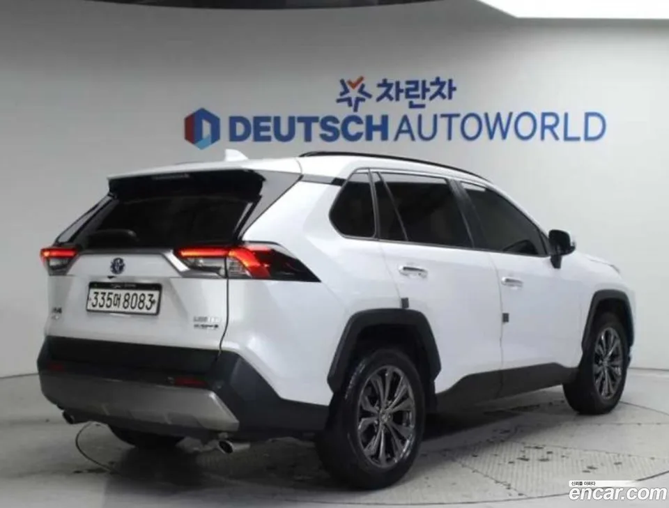 Toyota RAV4 2.5 4WD LTD 2023 — thumbnail 3