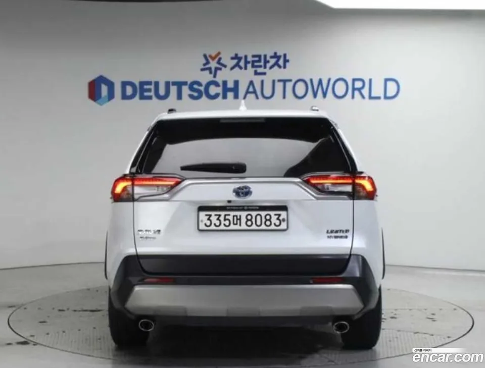 Toyota RAV4 2.5 4WD LTD 2023 — thumbnail 4