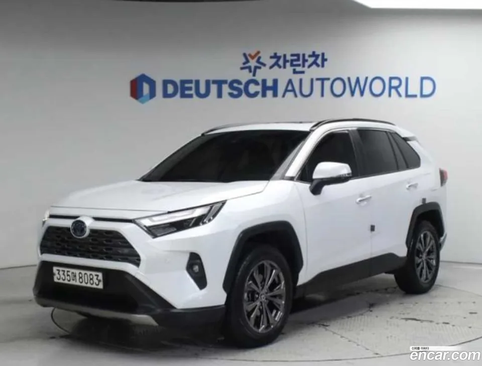 Toyota RAV4 2.5 4WD LTD 2023 — photo 1, buy with delivery to Moscow