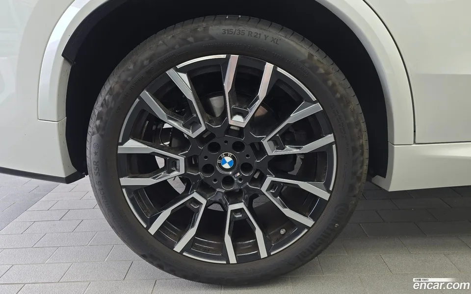BMW X5 xDrive 30d M 2025 — thumbnail 5
