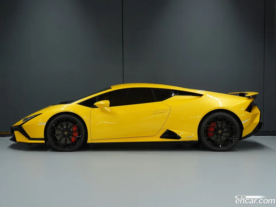 Lamborghini Huracan LP640-2 2024 — thumbnail 2