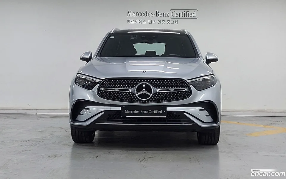 Mercedes-Benz GLC-Class GLC300 4MATIC AMG Line 2024 — thumbnail 3
