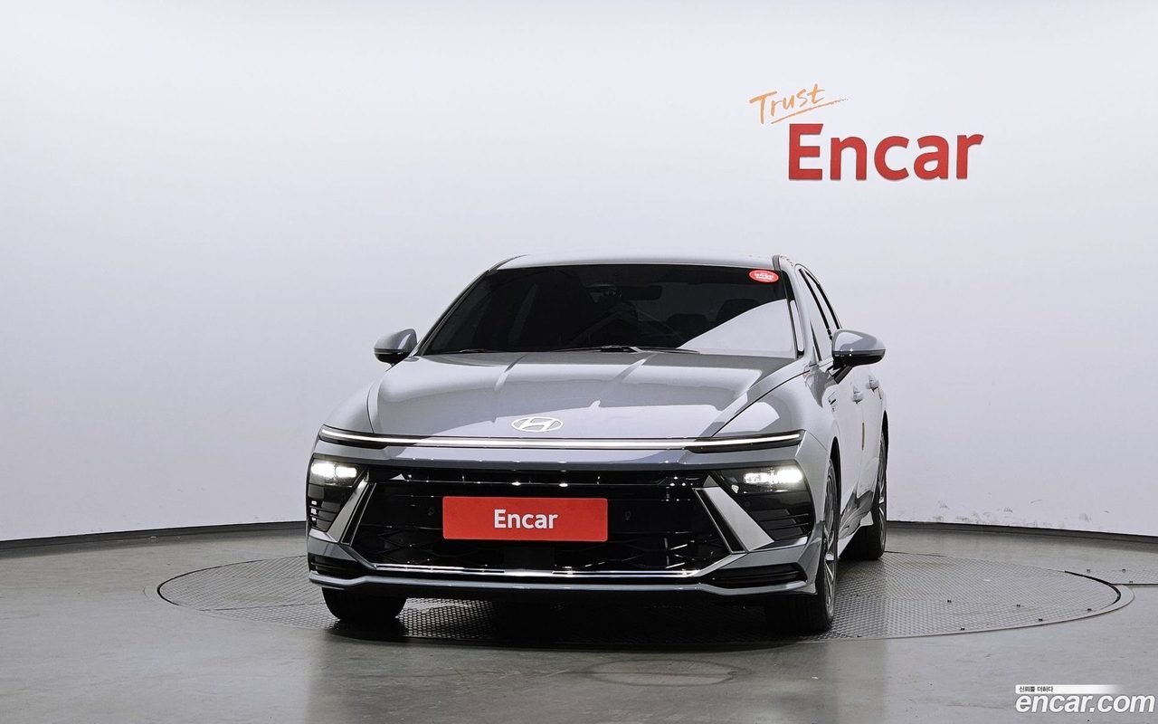 Hyundai Sonata The Edge Hybrid 2023 — 3