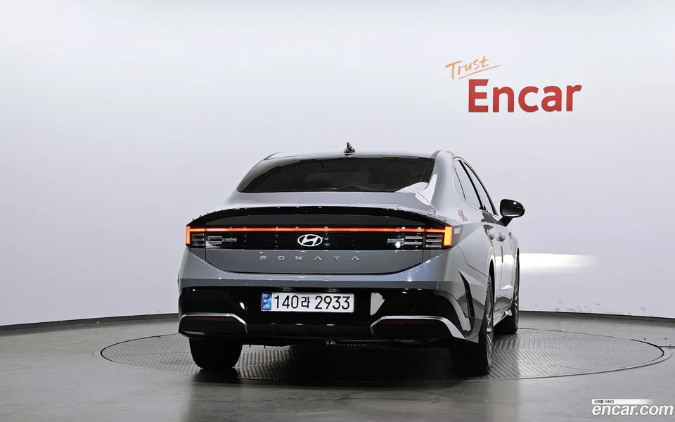 Hyundai Sonata The Edge Hybrid 2023 — thumbnail 4