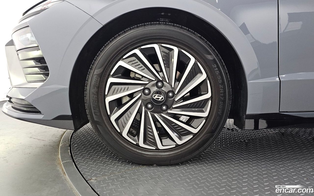 Hyundai Sonata The Edge Hybrid 2023 — 5