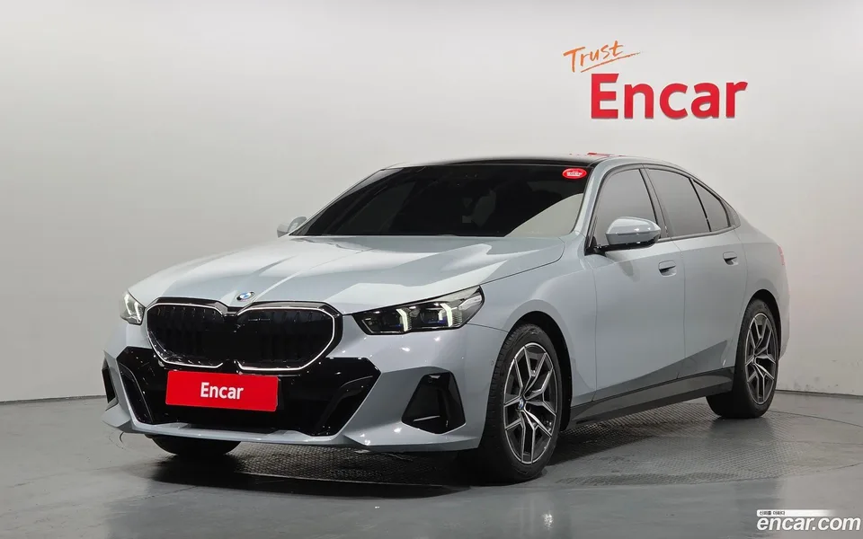 BMW 5 Series 520i M 2026 — photo 1, buy with delivery to Moscow