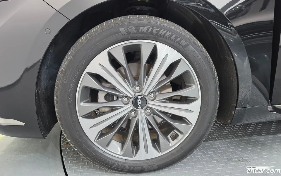 Kia K8 Hybrid 2022 — thumbnail 2