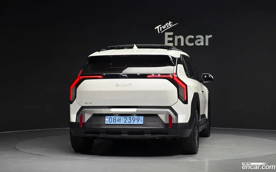 Kia EV3 2WD 2025 — thumbnail 4
