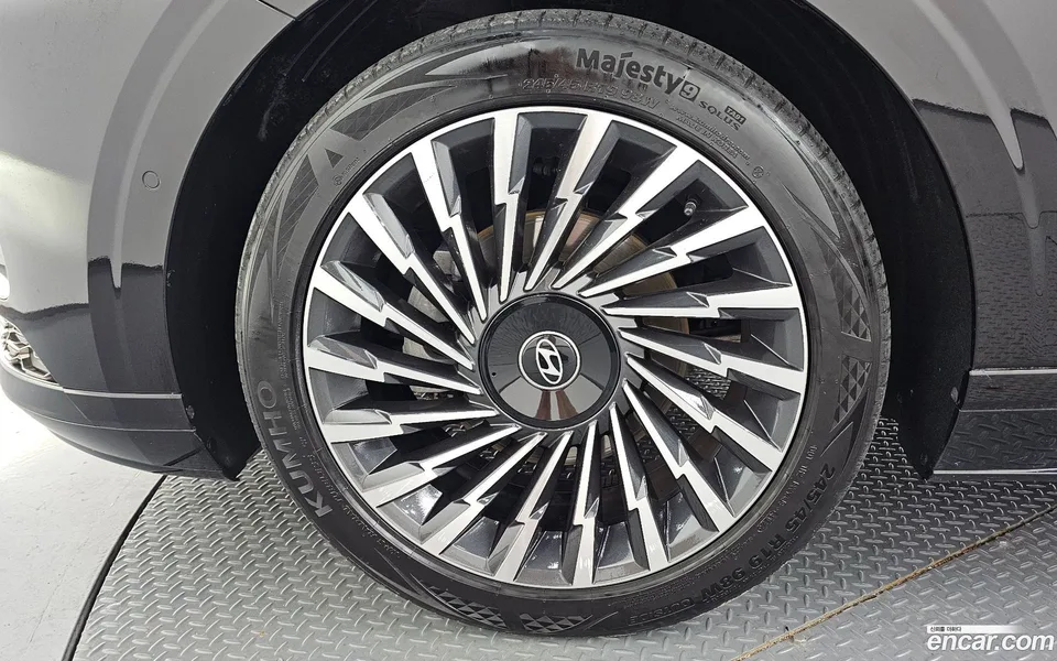 Hyundai Grandeur Hybrid 2023 — thumbnail 5