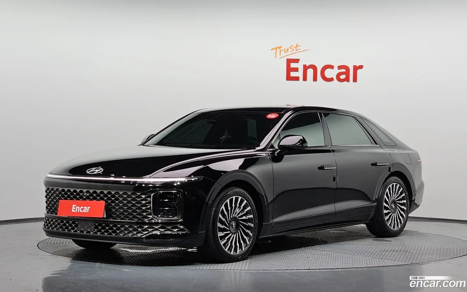 Hyundai Grandeur Hybrid 2023 — photo 1, buy with delivery to Moscow