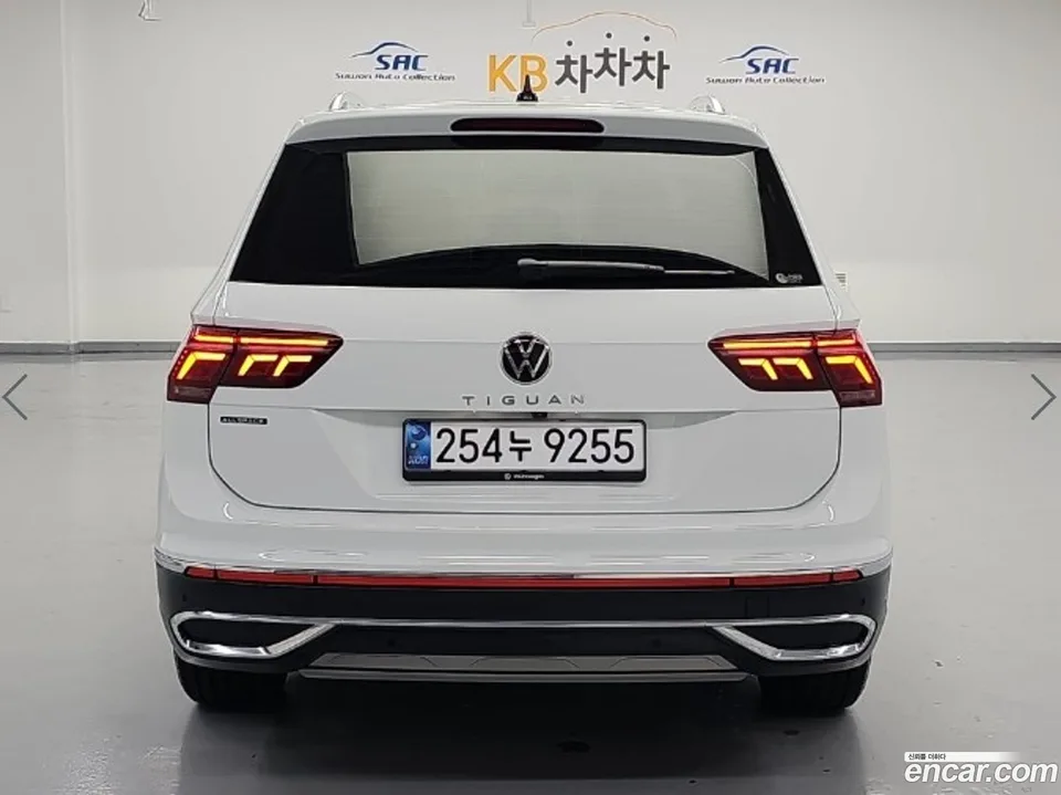 Volkswagen Tiguan Allspace 2.0 TSI 2024 — thumbnail 3