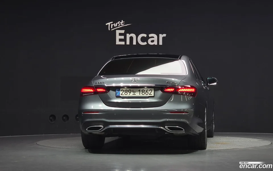 Mercedes-Benz E-Class E350 4MATIC AMG Line 2022 — миниатюра 4