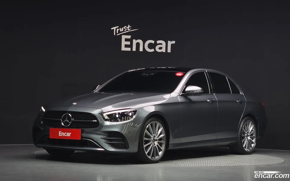 Mercedes-Benz E-Class E350 4MATIC AMG Line 2022 — фото 1, купить с доставкой в Москву