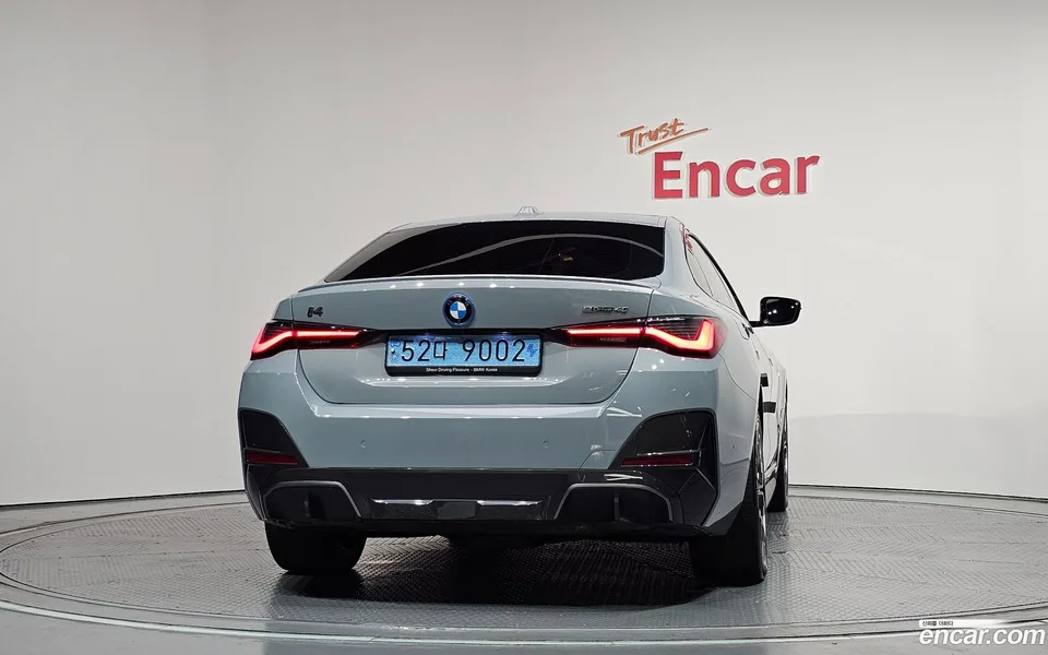 BMW i4 eDrive40 M 2022 — thumbnail 4