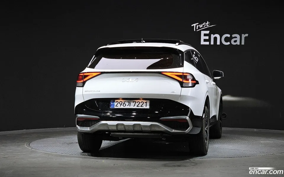 Kia Sportage Hybrid 2WD 2022 — thumbnail 4