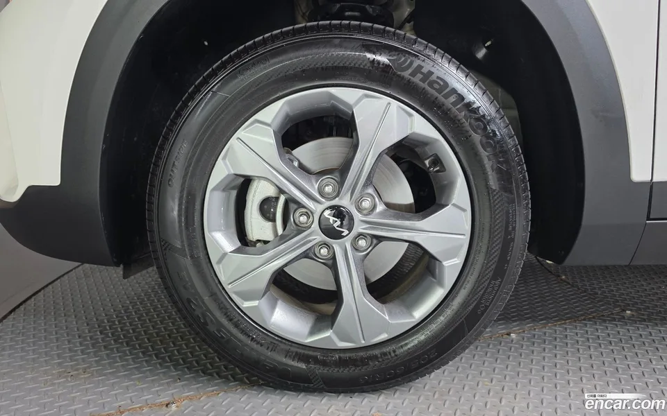 Kia Seltos 2.0 2WD 2024 — thumbnail 2