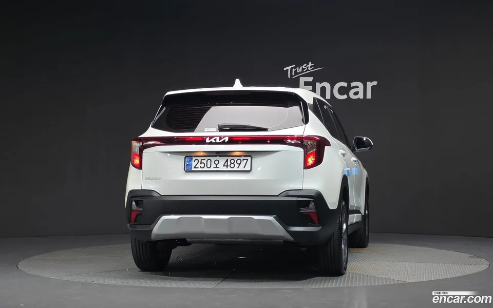 Kia Seltos 2.0 2WD 2024 — thumbnail 4