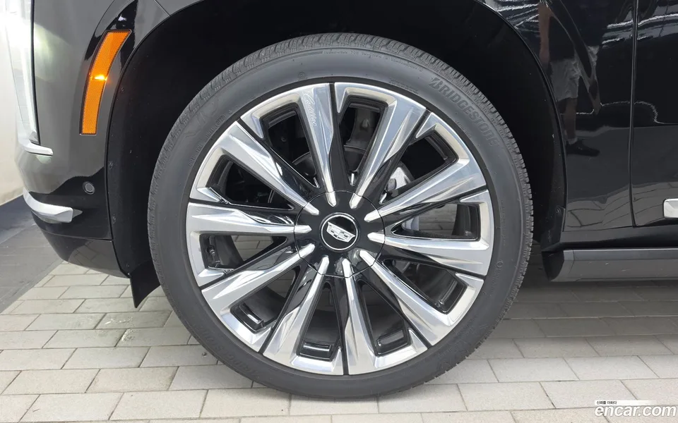 Cadillac Escalade 6.2 ESV 2025 — thumbnail 5