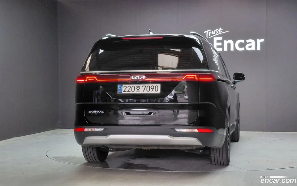 Kia Carnival 9 2023 — миниатюра 4