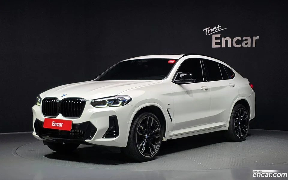 BMW X4 xDrive M40i 2024 — photo 1, buy with delivery to Moscow