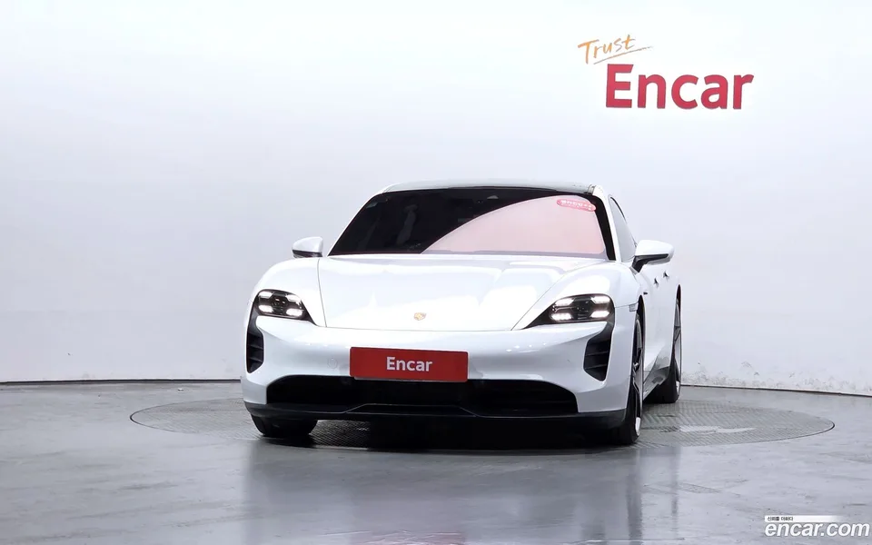Porsche Taycan GTS 2024 — thumbnail 3