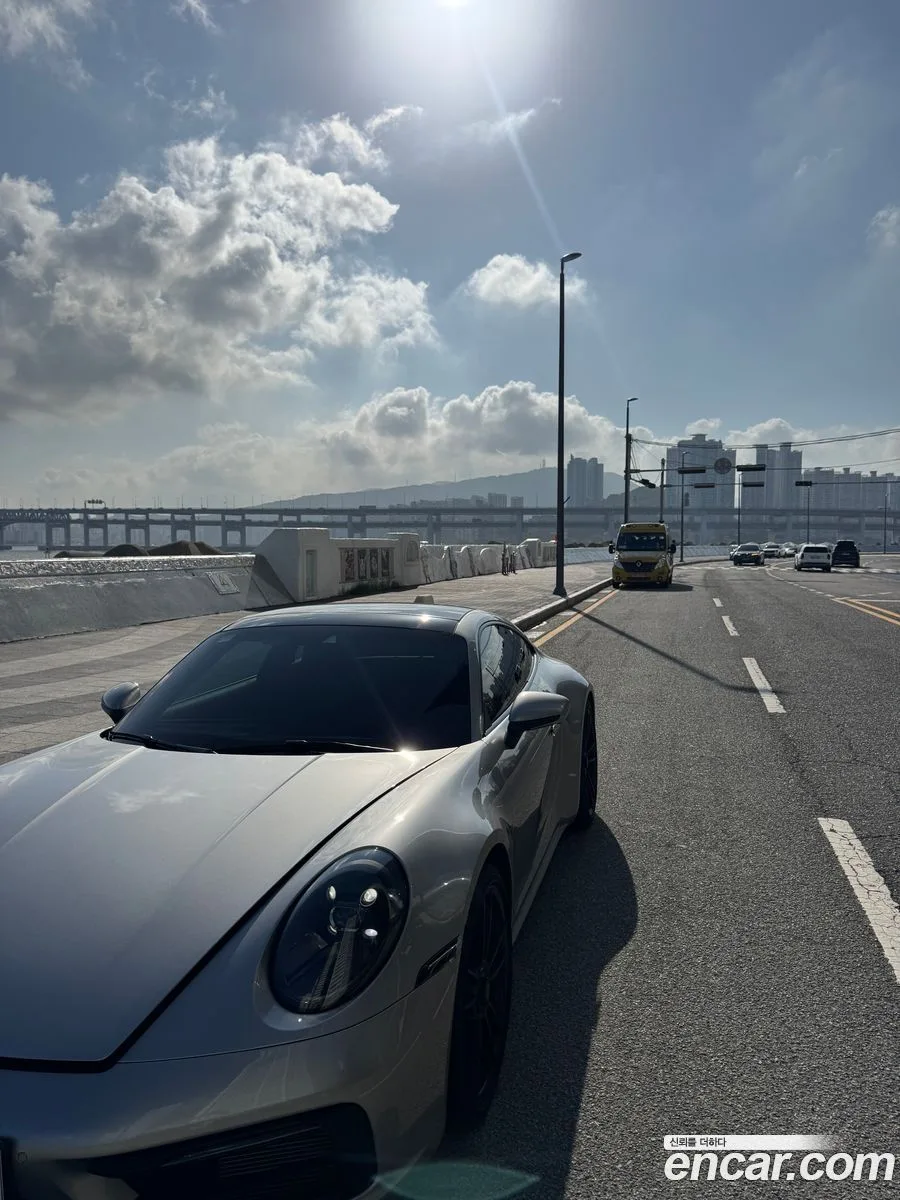 Porsche 911 (992) GTS 2024 — photo 1, buy with delivery to Moscow