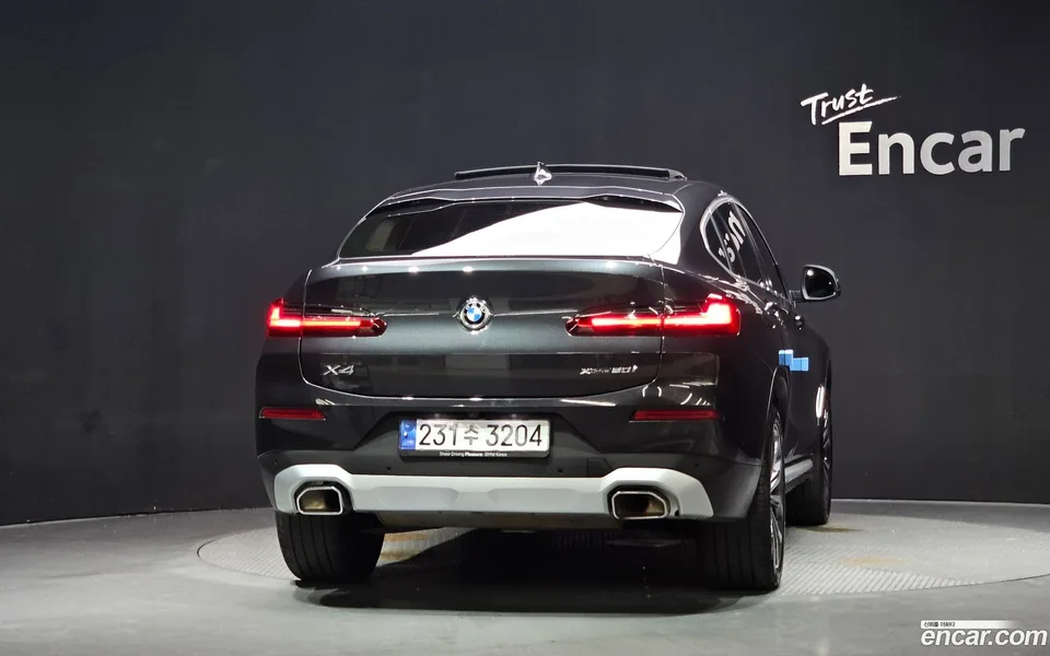 BMW X4 xDrive20i xLine 2024 — thumbnail 4