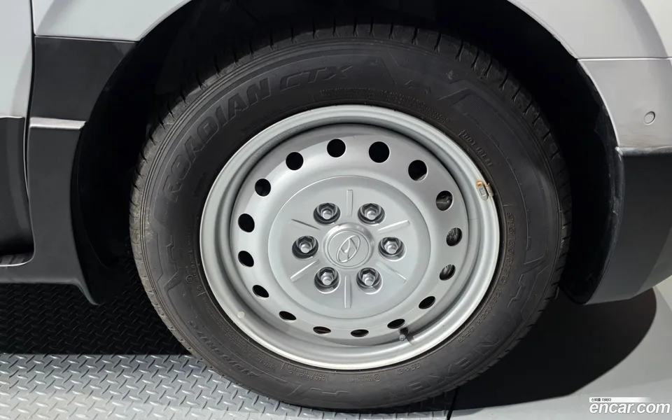 Hyundai ST1 2024 — thumbnail 5