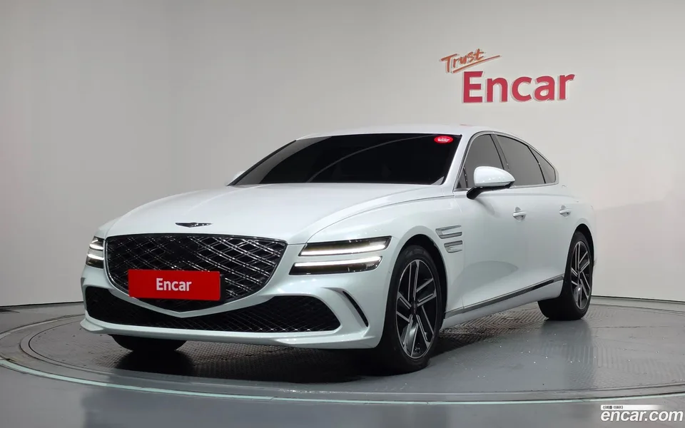 Genesis G80 2.5 2WD 2024 — photo 1, buy with delivery to Moscow
