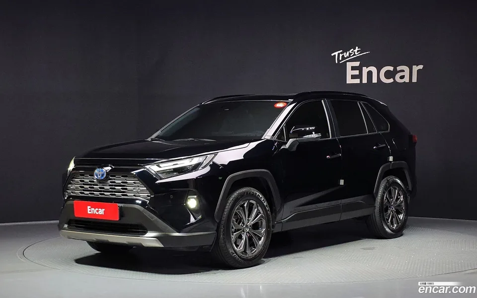 Toyota RAV4 2.5 4WD LTD 2024 — photo 1, buy with delivery to Moscow