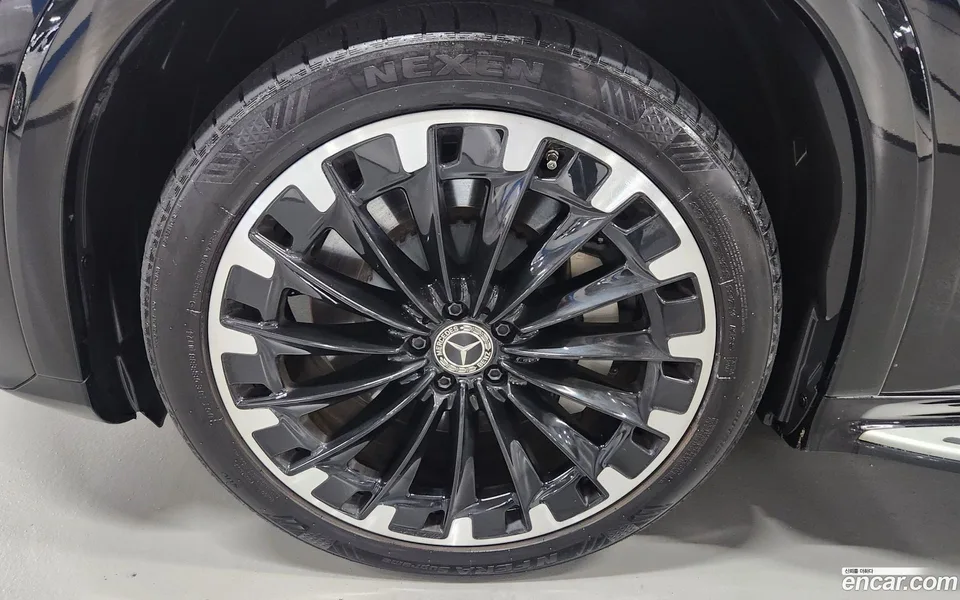 Mercedes-Benz EQS SUV EQS580 4MATIC 2023 — thumbnail 2