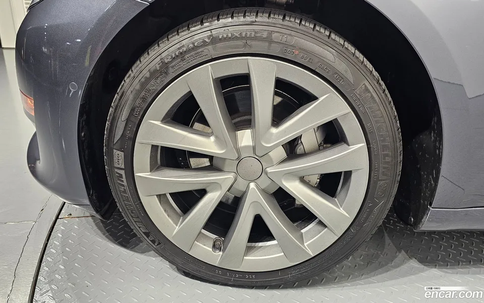 Tesla Model 3 AWD 2022 — thumbnail 2