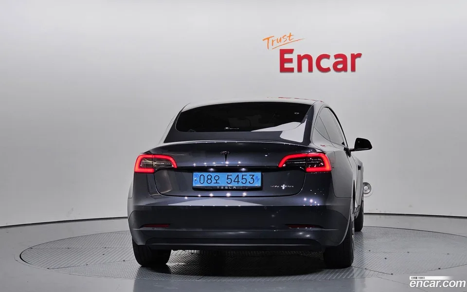 Tesla Model 3 AWD 2022 — thumbnail 4