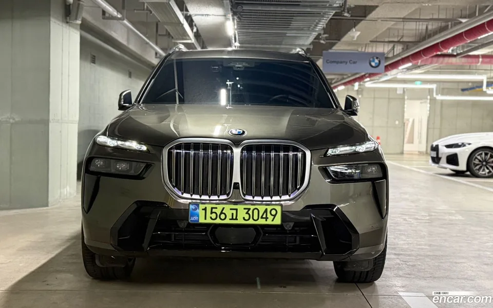 BMW X7 xDrive 40i M 6 2026 — миниатюра 3